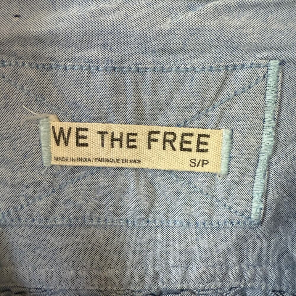 Free People We The Free Taylor Oxford shirt ruched panels on the chest. Size S - Picture 3 of 12